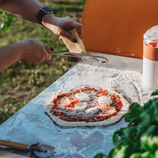 GrillSymbol pizzaovn med bord Pizzo-set